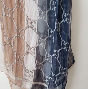 Gucci GG  Signature scarf 100%Silk
